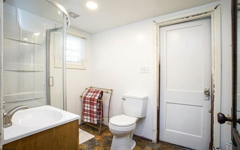 515 Pittsburgh Avenue, Fairmont, West Virginia 26554, 3 Bedrooms Bedrooms, 10 Rooms Rooms,2 BathroomsBathrooms,Single Family Detached,For Sale,Pittsburgh,10164747