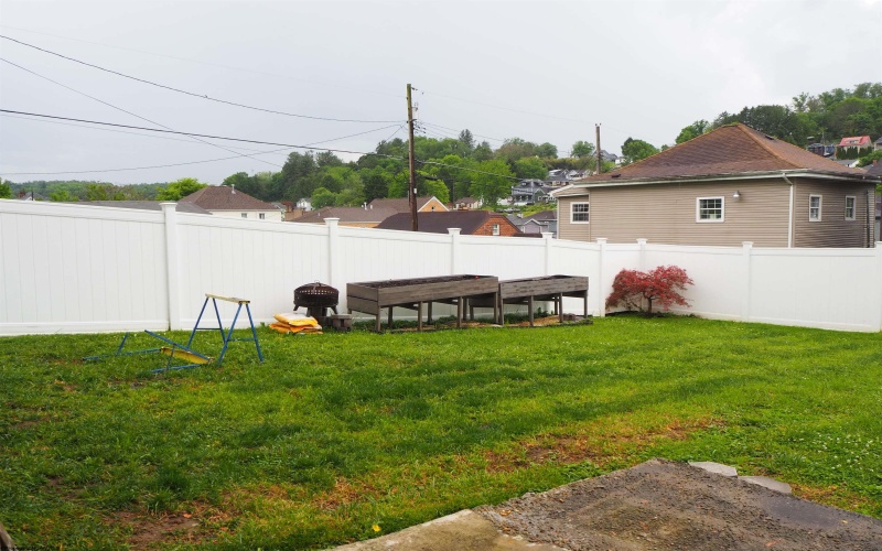 515 Pittsburgh Avenue, Fairmont, West Virginia 26554, 3 Bedrooms Bedrooms, 10 Rooms Rooms,2 BathroomsBathrooms,Single Family Detached,For Sale,Pittsburgh,10164747