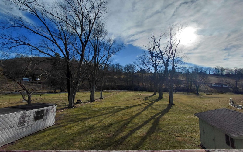 32 Circle Drive, Mount Clare, West Virginia 26408, 3 Bedrooms Bedrooms, 5 Rooms Rooms,1 BathroomBathrooms,Single Family Detached,For Sale,Circle,10163476