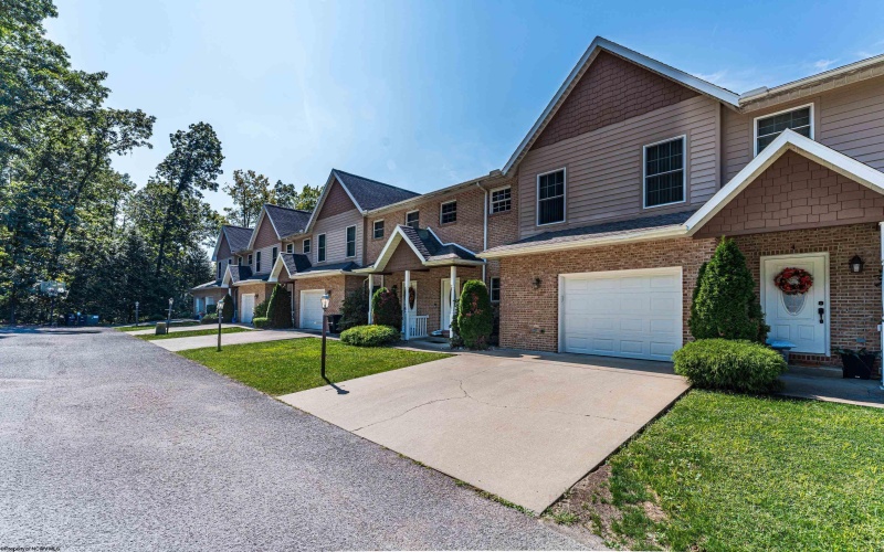 6 Palmetto Drive, Morgantown, West Virginia 26508, 3 Bedrooms Bedrooms, 7 Rooms Rooms,4 BathroomsBathrooms,Residential Rentals,For Rent,Palmetto,10164789