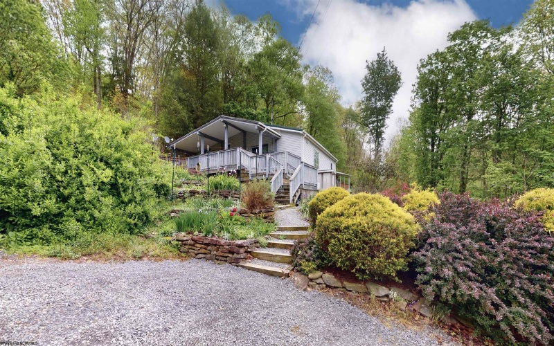 1418 CHERRY RUN Road, Grafton, West Virginia 26354, 2 Bedrooms Bedrooms, 6 Rooms Rooms,1 BathroomBathrooms,Single Family Detached,For Sale,CHERRY RUN,10164792