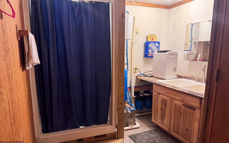 2086 Teagarden Fork Road, Metz, West Virginia 26585, 1 Bedroom Bedrooms, 4 Rooms Rooms,1 BathroomBathrooms,Single Family Detached,For Sale,Teagarden Fork,10164771