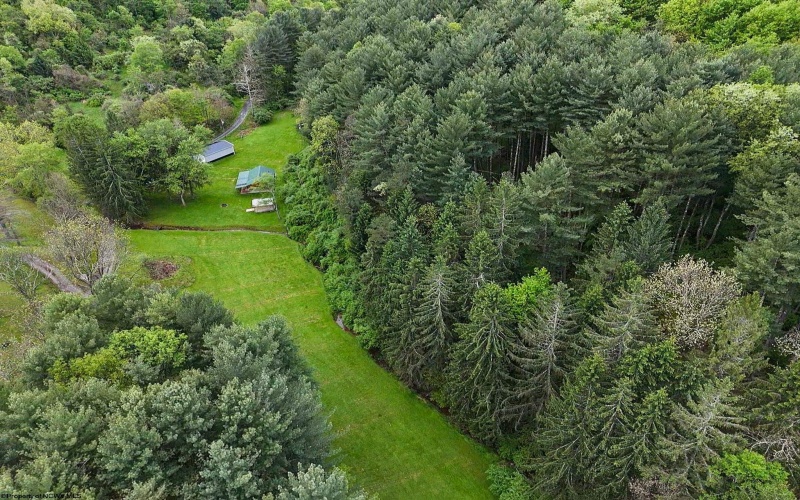 2086 Teagarden Fork Road, Metz, West Virginia 26585, 1 Bedroom Bedrooms, 4 Rooms Rooms,1 BathroomBathrooms,Single Family Detached,For Sale,Teagarden Fork,10164771