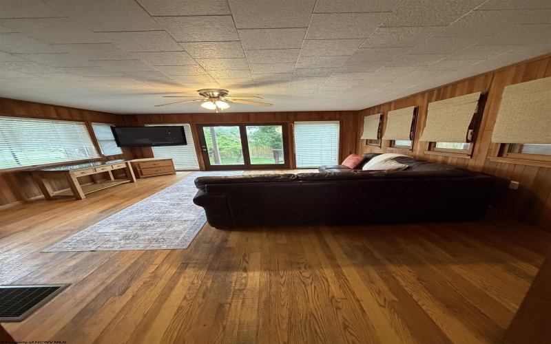 181 Conrad Street, Mill Creek, West Virginia 26280, 4 Bedrooms Bedrooms, 7 Rooms Rooms,3 BathroomsBathrooms,Single Family Detached,For Sale,Conrad,10164770