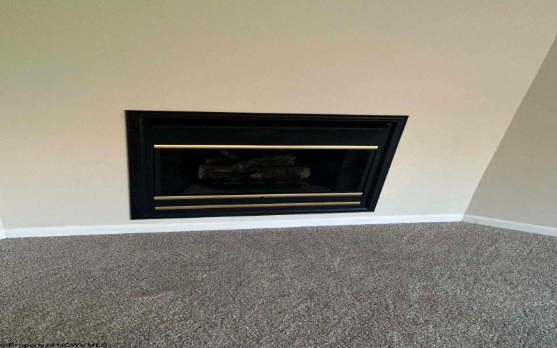 1002 Sherwood Circle, Bridgeport, West Virginia 26330, 4 Bedrooms Bedrooms, 7 Rooms Rooms,3 BathroomsBathrooms,Single Family Detached,For Sale,Sherwood,10164767