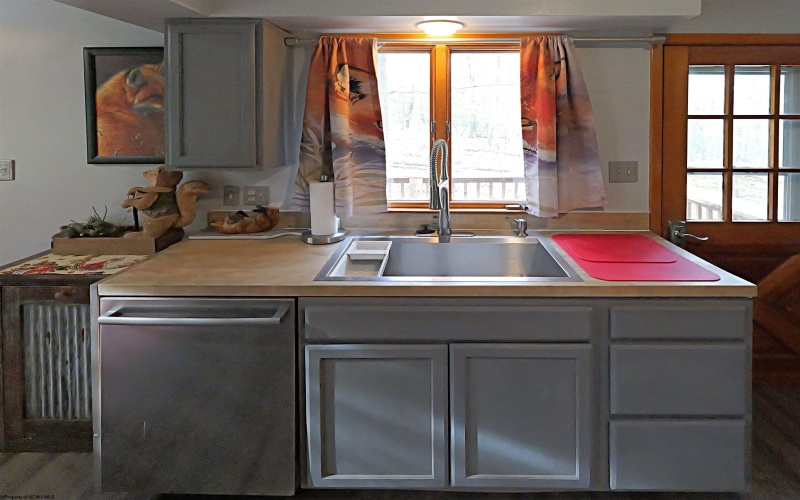 182 Redwood Drive, Terra Alta, West Virginia 26764, 3 Bedrooms Bedrooms, 8 Rooms Rooms,2 BathroomsBathrooms,Single Family Detached,For Sale,Redwood,10164790 182 Redwood Drive, Terra Alta, West Virginia 26764, 3 Bedrooms Bedrooms, 8 Rooms Rooms,2 BathroomsBathrooms,Single Family Detached,For Sale,Redwood,10164790