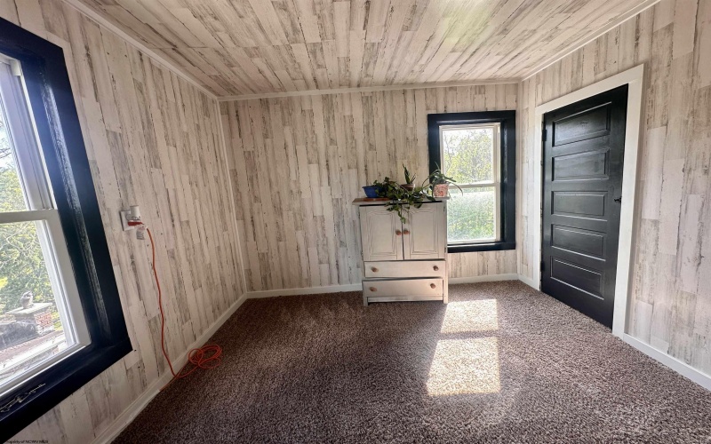 125 Bonview Avenue, Fairmont, West Virginia 26554, 3 Bedrooms Bedrooms, 7 Rooms Rooms,1 BathroomBathrooms,Single Family Detached,For Sale,Bonview,10164778