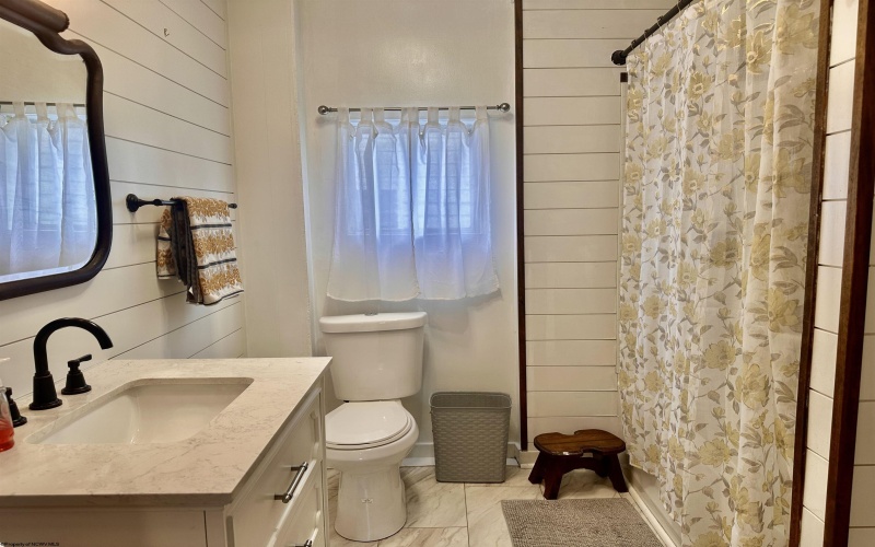125 Bonview Avenue, Fairmont, West Virginia 26554, 3 Bedrooms Bedrooms, 7 Rooms Rooms,1 BathroomBathrooms,Single Family Detached,For Sale,Bonview,10164778