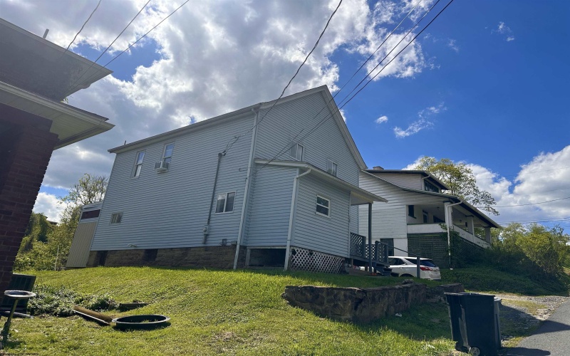 125 Bonview Avenue, Fairmont, West Virginia 26554, 3 Bedrooms Bedrooms, 7 Rooms Rooms,1 BathroomBathrooms,Single Family Detached,For Sale,Bonview,10164778