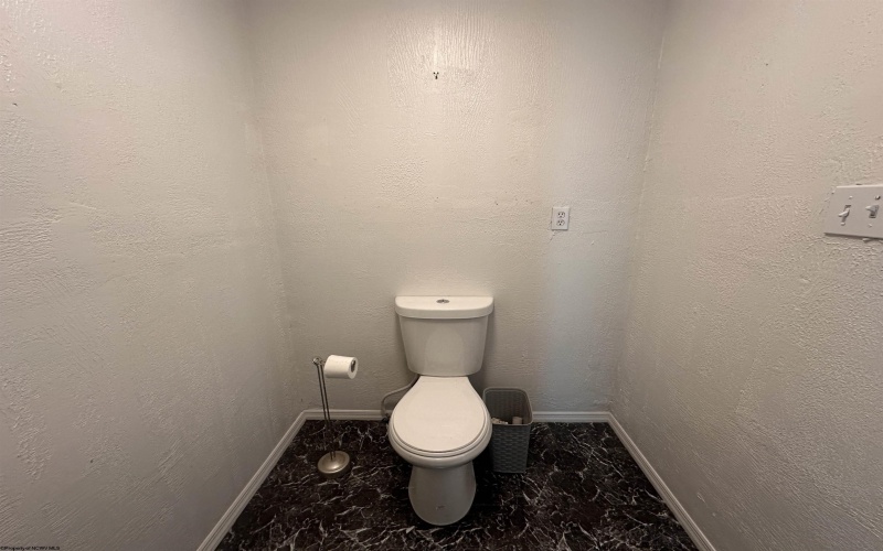 125 Bonview Avenue, Fairmont, West Virginia 26554, 3 Bedrooms Bedrooms, 7 Rooms Rooms,1 BathroomBathrooms,Single Family Detached,For Sale,Bonview,10164778