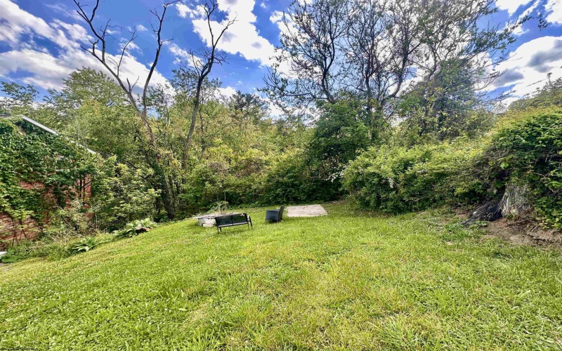 125 Bonview Avenue, Fairmont, West Virginia 26554, 3 Bedrooms Bedrooms, 7 Rooms Rooms,1 BathroomBathrooms,Single Family Detached,For Sale,Bonview,10164778