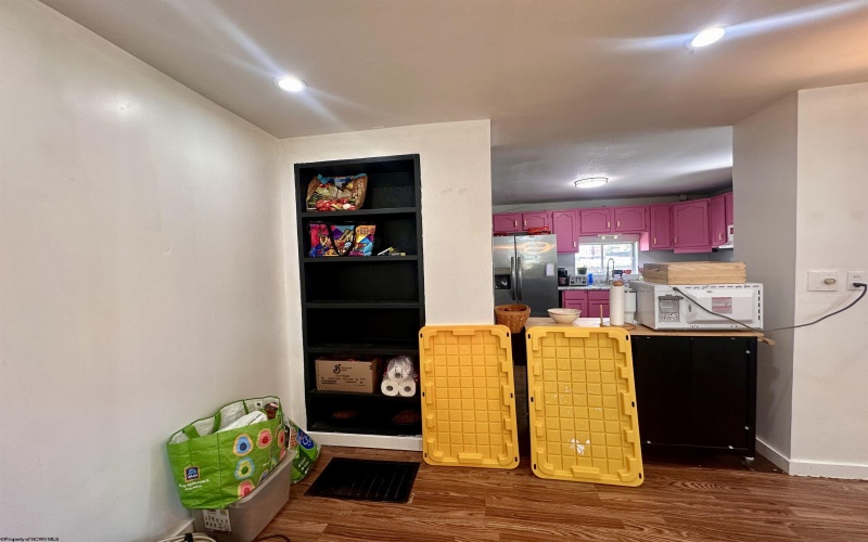 125 Bonview Avenue, Fairmont, West Virginia 26554, 3 Bedrooms Bedrooms, 7 Rooms Rooms,1 BathroomBathrooms,Single Family Detached,For Sale,Bonview,10164778