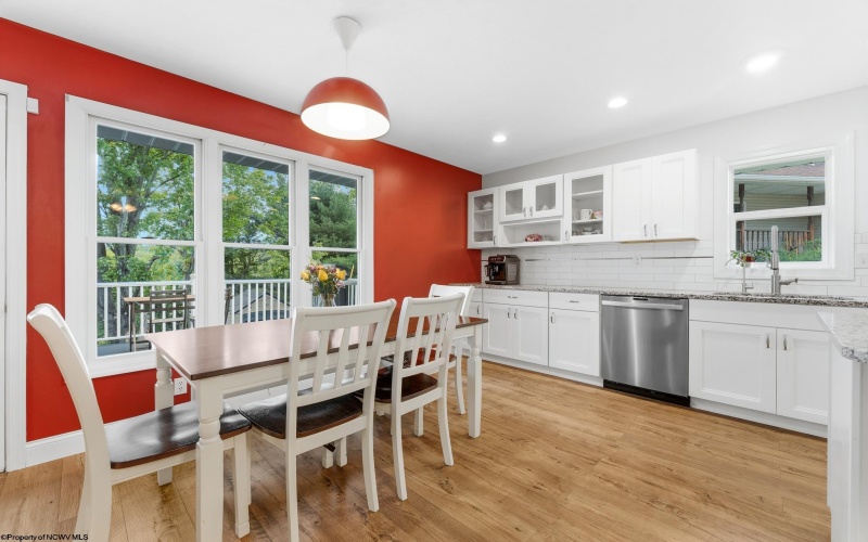 911 Richard Place, Morgantown, West Virginia 26505, 3 Bedrooms Bedrooms, 12 Rooms Rooms,3 BathroomsBathrooms,Single Family Detached,For Sale,Richard,10164799
