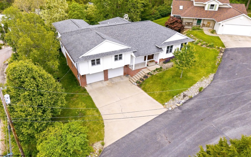 911 Richard Place, Morgantown, West Virginia 26505, 3 Bedrooms Bedrooms, 12 Rooms Rooms,3 BathroomsBathrooms,Single Family Detached,For Sale,Richard,10164799