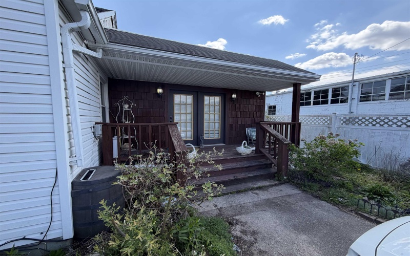 100 Grant Street, Elkins, West Virginia 26241, 5 Bedrooms Bedrooms, 11 Rooms Rooms,2 BathroomsBathrooms,Single Family Detached,For Sale,Grant,10164797