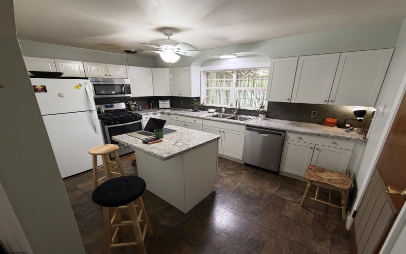 100 Grant Street, Elkins, West Virginia 26241, 5 Bedrooms Bedrooms, 11 Rooms Rooms,2 BathroomsBathrooms,Single Family Detached,For Sale,Grant,10164797