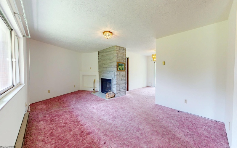144 Sunset Drive, Grafton, West Virginia 26354, 5 Bedrooms Bedrooms, 10 Rooms Rooms,2 BathroomsBathrooms,Single Family Detached,For Sale,Sunset,10164796