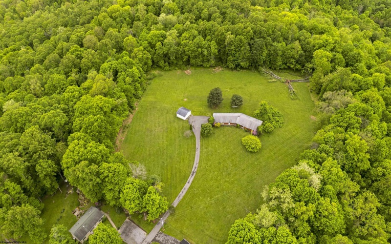 144 Sunset Drive, Grafton, West Virginia 26354, 5 Bedrooms Bedrooms, 10 Rooms Rooms,2 BathroomsBathrooms,Single Family Detached,For Sale,Sunset,10164796