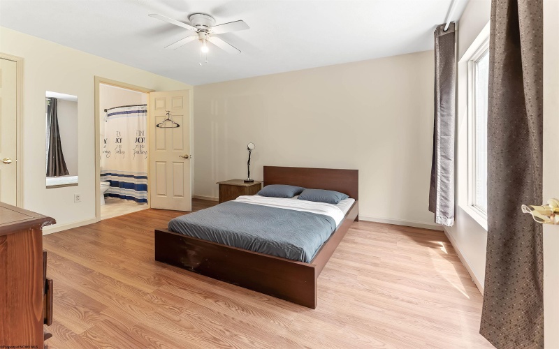 7205 University Commons Drive, Morgantown, West Virginia 26505, 4 Bedrooms Bedrooms, 6 Rooms Rooms,4 BathroomsBathrooms,Single Family Attached,For Sale,University Commons,10164794