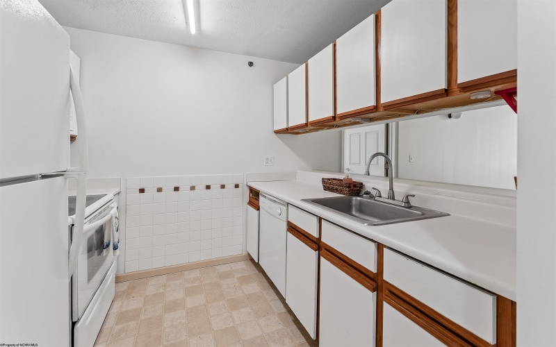7205 University Commons Drive, Morgantown, West Virginia 26505, 4 Bedrooms Bedrooms, 6 Rooms Rooms,4 BathroomsBathrooms,Single Family Attached,For Sale,University Commons,10164794