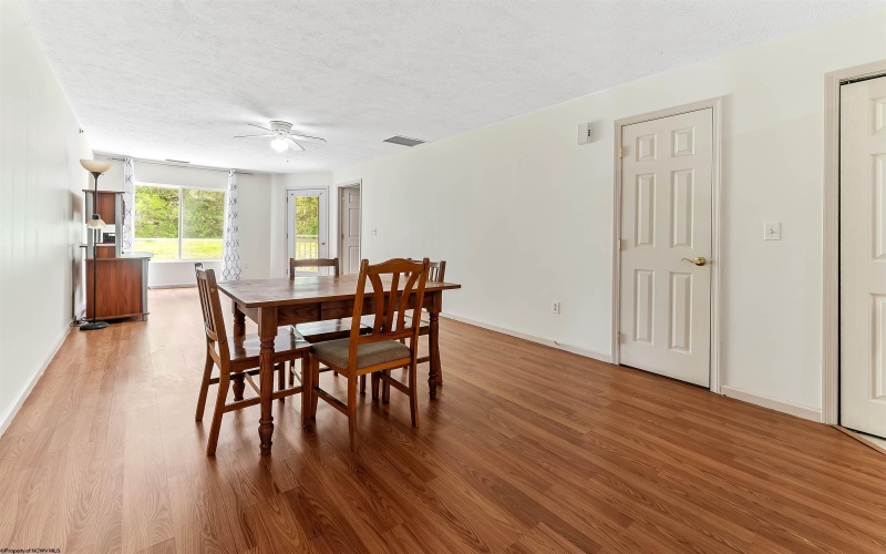 7205 University Commons Drive, Morgantown, West Virginia 26505, 4 Bedrooms Bedrooms, 6 Rooms Rooms,4 BathroomsBathrooms,Single Family Attached,For Sale,University Commons,10164794