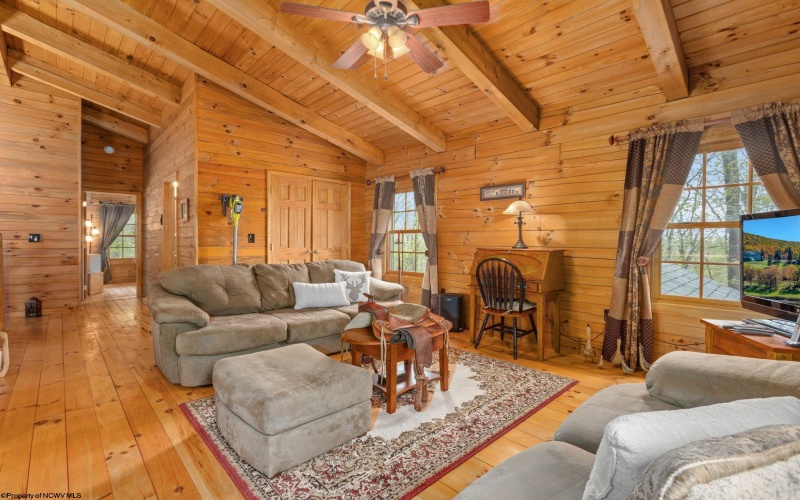 1755 Alpine Drive, Terra Alta, West Virginia 26764, 3 Bedrooms Bedrooms, 14 Rooms Rooms,2 BathroomsBathrooms,Single Family Detached,For Sale,Alpine,10164795