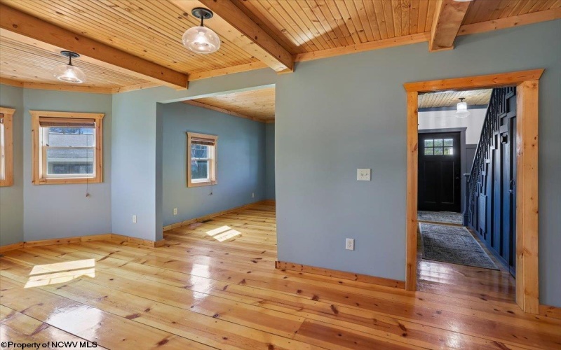 240 Kent Avenue, Davis, West Virginia 26260, 3 Bedrooms Bedrooms, 8 Rooms Rooms,1 BathroomBathrooms,Single Family Detached,For Sale,Kent,10164823