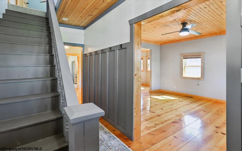 240 Kent Avenue, Davis, West Virginia 26260, 3 Bedrooms Bedrooms, 8 Rooms Rooms,1 BathroomBathrooms,Single Family Detached,For Sale,Kent,10164823