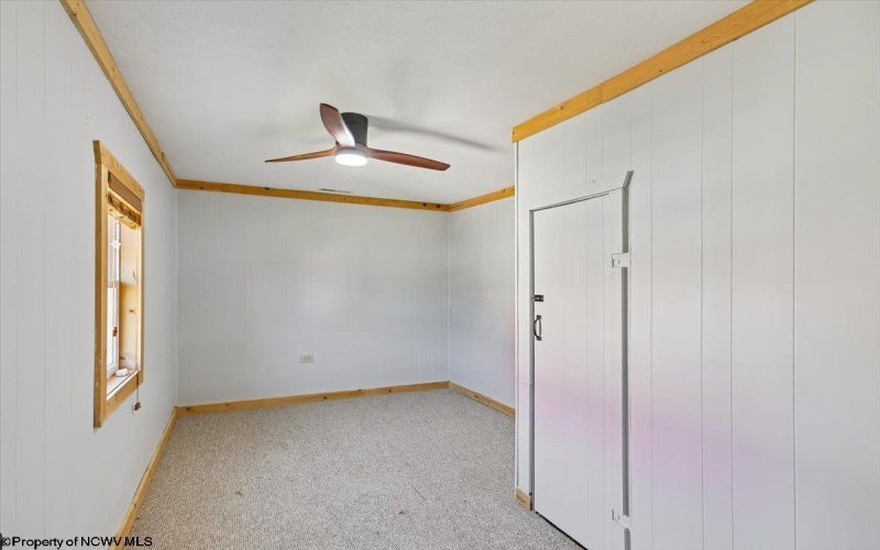 240 Kent Avenue, Davis, West Virginia 26260, 3 Bedrooms Bedrooms, 8 Rooms Rooms,1 BathroomBathrooms,Single Family Detached,For Sale,Kent,10164823