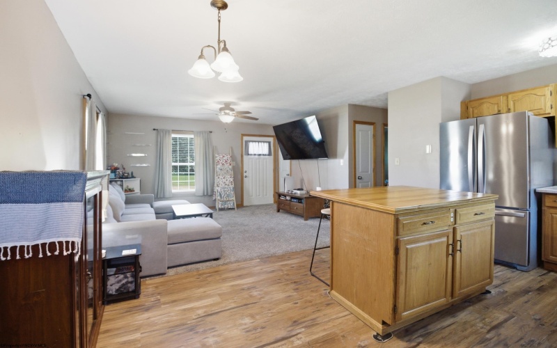 467 Victory Avenue, Grafton, West Virginia 26354, 3 Bedrooms Bedrooms, 7 Rooms Rooms,1 BathroomBathrooms,Single Family Detached,For Sale,Victory,10164822