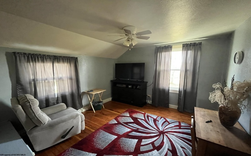 275 S Road, Arthurdale, West Virginia 26520, 3 Bedrooms Bedrooms, 8 Rooms Rooms,2 BathroomsBathrooms,Single Family Detached,For Sale,S,10163680