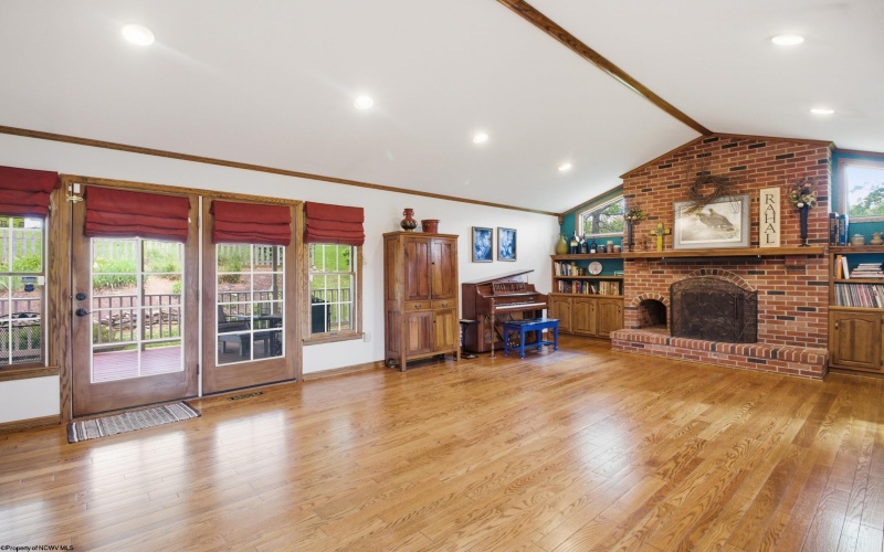 108 Hillview Lane, Buckhannon, West Virginia 26201, 4 Bedrooms Bedrooms, 13 Rooms Rooms,3 BathroomsBathrooms,Single Family Detached,For Sale,Hillview,10164819
