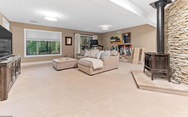 615 Poplar Woods Drive, Morgantown, West Virginia 26505, 5 Bedrooms Bedrooms, 12 Rooms Rooms,5 BathroomsBathrooms,Single Family Detached,For Sale,Poplar Woods,10164821