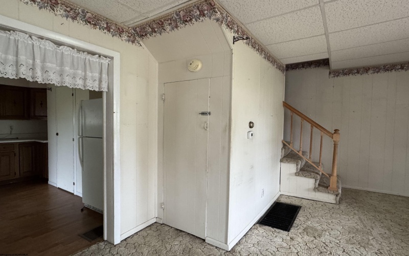 172 Hundley Street, Masontown, West Virginia 26542, 3 Bedrooms Bedrooms, 7 Rooms Rooms,1 BathroomBathrooms,Single Family Detached,For Sale,Hundley,10164816