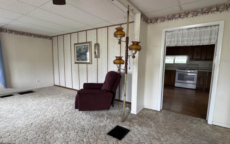 172 Hundley Street, Masontown, West Virginia 26542, 3 Bedrooms Bedrooms, 7 Rooms Rooms,1 BathroomBathrooms,Single Family Detached,For Sale,Hundley,10164816