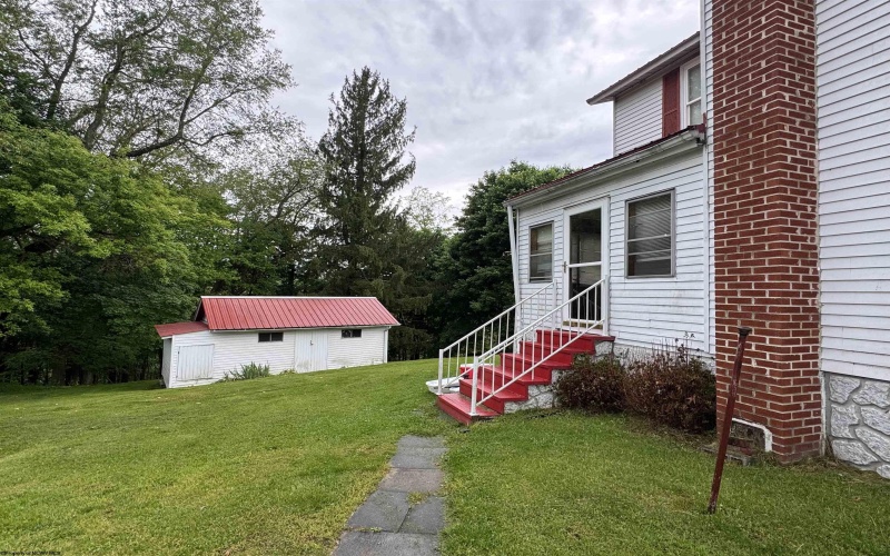 172 Hundley Street, Masontown, West Virginia 26542, 3 Bedrooms Bedrooms, 7 Rooms Rooms,1 BathroomBathrooms,Single Family Detached,For Sale,Hundley,10164816