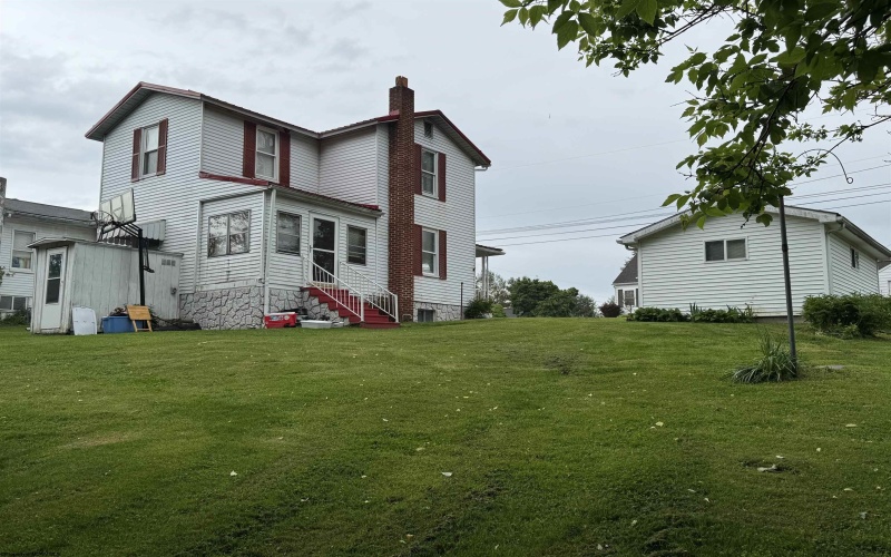 172 Hundley Street, Masontown, West Virginia 26542, 3 Bedrooms Bedrooms, 7 Rooms Rooms,1 BathroomBathrooms,Single Family Detached,For Sale,Hundley,10164816