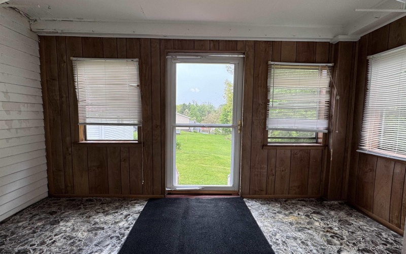172 Hundley Street, Masontown, West Virginia 26542, 3 Bedrooms Bedrooms, 7 Rooms Rooms,1 BathroomBathrooms,Single Family Detached,For Sale,Hundley,10164816