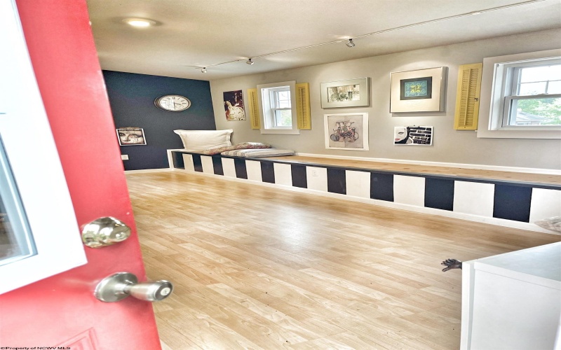 11 Sunset Drive, Fairmont, West Virginia 26554, 3 Bedrooms Bedrooms, 7 Rooms Rooms,1 BathroomBathrooms,Single Family Detached,For Sale,Sunset,10164824 11 Sunset Drive, Fairmont, West Virginia 26554, 3 Bedrooms Bedrooms, 7 Rooms Rooms,1 BathroomBathrooms,Single Family Detached,For Sale,Sunset,10164824