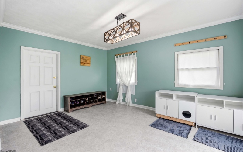 1102 Deerfield Drive, Fairmont, West Virginia 26554, 4 Bedrooms Bedrooms, 8 Rooms Rooms,3 BathroomsBathrooms,Single Family Detached,For Sale,Deerfield,10164828