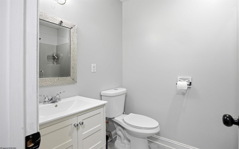 1102 Deerfield Drive, Fairmont, West Virginia 26554, 4 Bedrooms Bedrooms, 8 Rooms Rooms,3 BathroomsBathrooms,Single Family Detached,For Sale,Deerfield,10164828