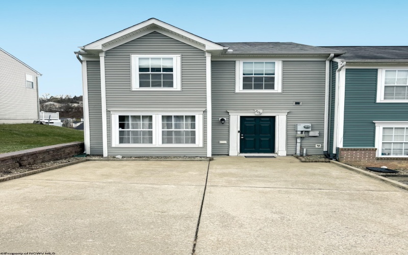 209 Raven Run, Morgantown, West Virginia 26508, 3 Bedrooms Bedrooms, 5 Rooms Rooms,3 BathroomsBathrooms,Residential Rentals,For Rent,Raven,10164831