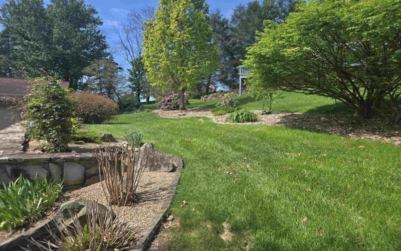 2 Ridge Place, Morgantown, West Virginia 26505, 4 Bedrooms Bedrooms, 10 Rooms Rooms,3 BathroomsBathrooms,Single Family Detached,For Sale,Ridge,10164833