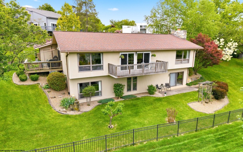 2 Ridge Place, Morgantown, West Virginia 26505, 4 Bedrooms Bedrooms, 10 Rooms Rooms,3 BathroomsBathrooms,Single Family Detached,For Sale,Ridge,10164833