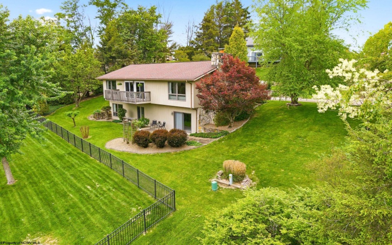2 Ridge Place, Morgantown, West Virginia 26505, 4 Bedrooms Bedrooms, 10 Rooms Rooms,3 BathroomsBathrooms,Single Family Detached,For Sale,Ridge,10164833
