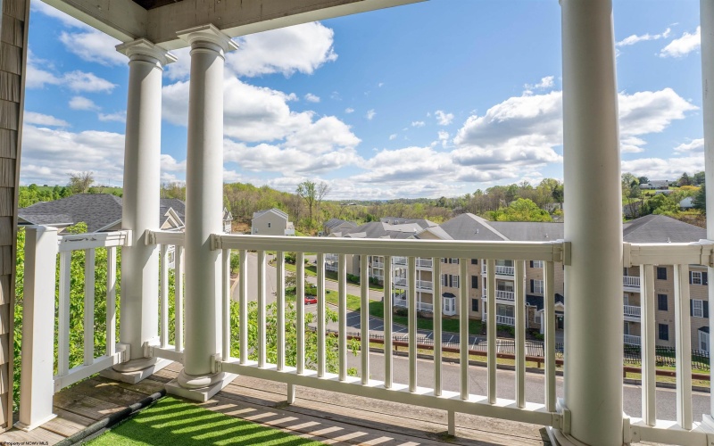 2524 Suncrest Village Drive, Morgantown, West Virginia 26505, 1 Bedroom Bedrooms, 5 Rooms Rooms,1 BathroomBathrooms,Single Family Attached,For Sale,Suncrest Village,10164838
