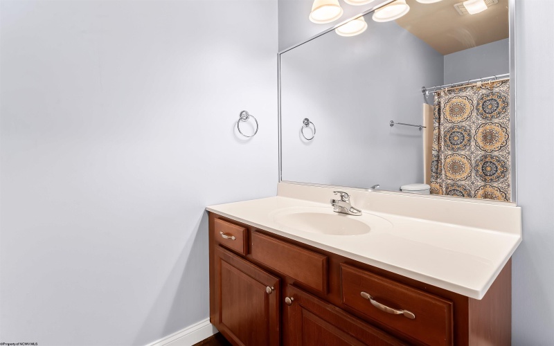 2524 Suncrest Village Drive, Morgantown, West Virginia 26505, 1 Bedroom Bedrooms, 5 Rooms Rooms,1 BathroomBathrooms,Single Family Attached,For Sale,Suncrest Village,10164838