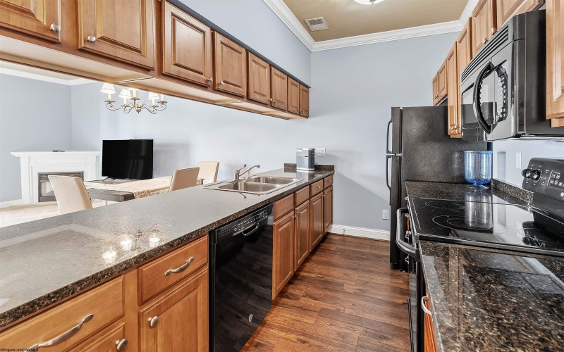 2524 Suncrest Village Drive, Morgantown, West Virginia 26505, 1 Bedroom Bedrooms, 5 Rooms Rooms,1 BathroomBathrooms,Single Family Attached,For Sale,Suncrest Village,10164838