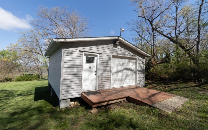 50 Hickory Hills Drive, Morgantown, West Virginia 26508, 4 Bedrooms Bedrooms, 9 Rooms Rooms,3 BathroomsBathrooms,Single Family Detached,For Sale,Hickory Hills,10164832