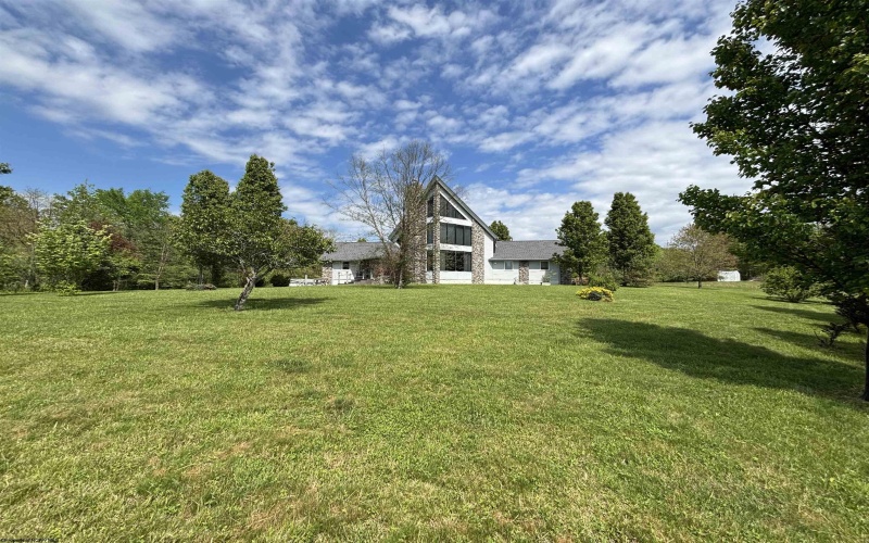62 Grayfield Street, Worthington, West Virginia 26591, 5 Bedrooms Bedrooms, 10 Rooms Rooms,3 BathroomsBathrooms,Single Family Detached,For Sale,Grayfield,10164839 62 Grayfield Street, Worthington, West Virginia 26591, 5 Bedrooms Bedrooms, 10 Rooms Rooms,3 BathroomsBathrooms,Single Family Detached,For Sale,Grayfield,10164839